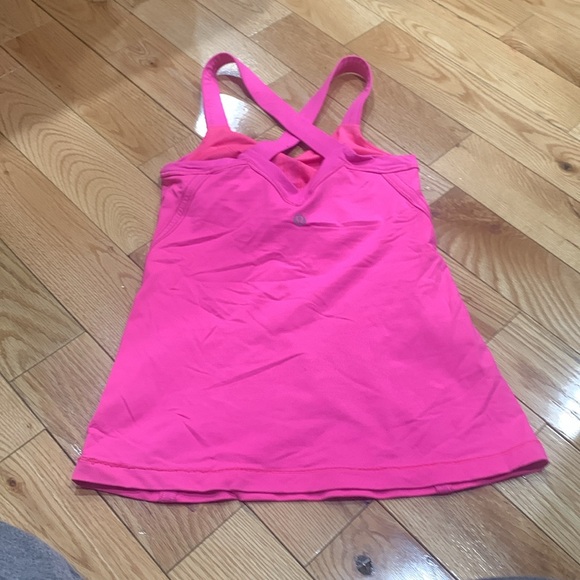 lululemon tank top with a built in sports bra xxs - Picture 2 of 2